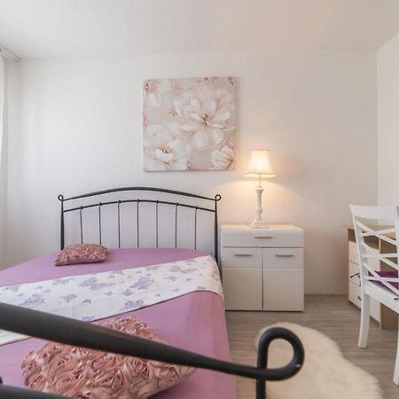 Strawberry Apartment สปลิท ภายนอก รูปภาพ